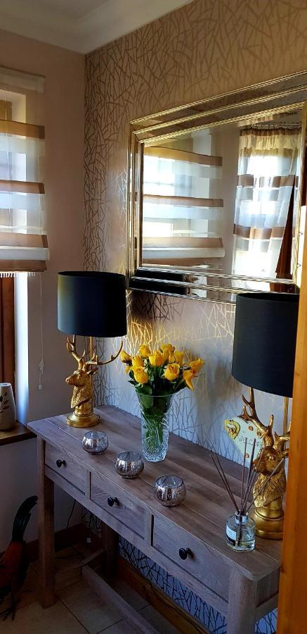 ストロンシャン Uircheann Righ Bed & Breakfast エクステリア 写真