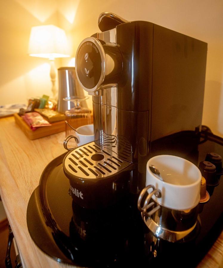 ストロンシャン Uircheann Righ Bed & Breakfast エクステリア 写真